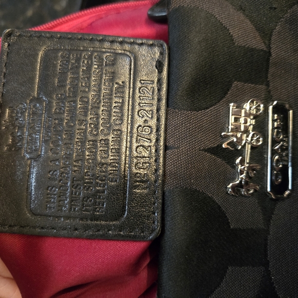 - LOT OF 2 Coach purses - Picture 6 of 12